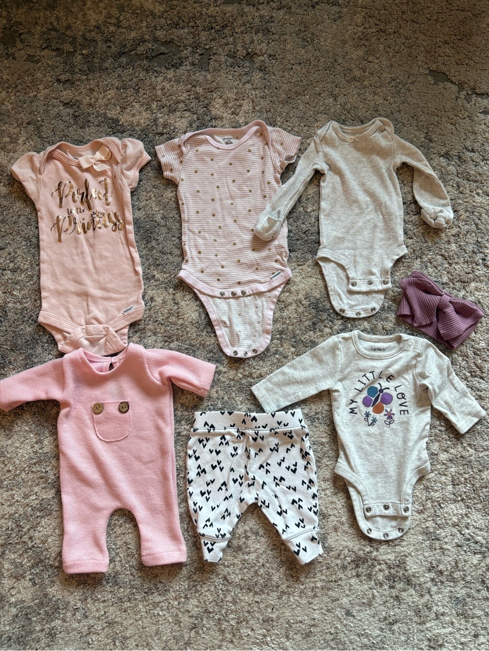 Baby Girl Clothes Lot 26 Pieces NB, 0-3, 3-6 Months - Picture 3 of 8